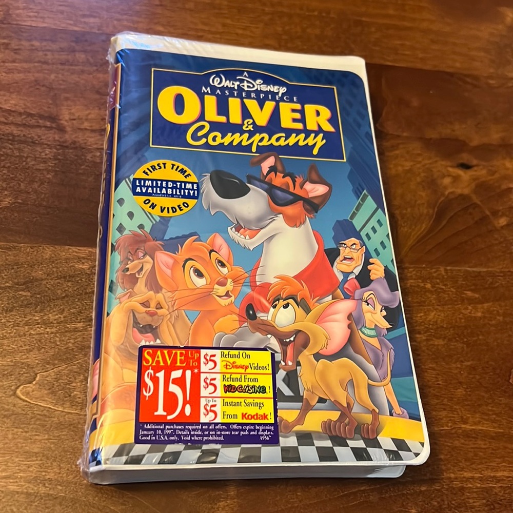 Sealed - Oliver and Company VHS Disney Movie - Brand New